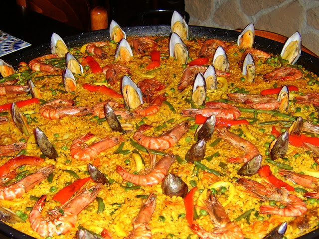 PAELLA MIXTA – Por Pascual Pomares |